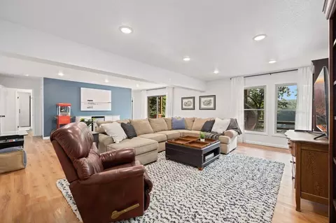 marykirk ln, Bella Vista, AR 72715