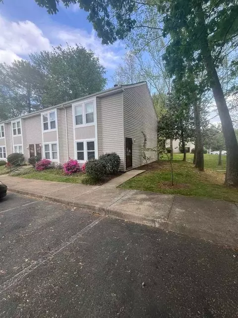 1823 Charles Ct, Hollymead, VA 22911