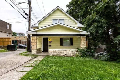 1111 W 44th St #B, Kansas City, MO 64111