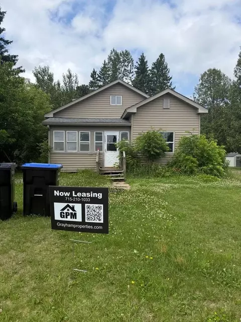 1035 N Alvey St, Bruce, WI 54819