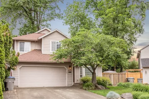 8471 SW Bonaventure Ln, Tigard, OR 97224