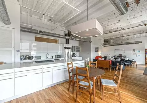 201 Main St #102.25, Houston, TX 77002