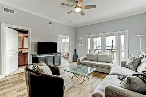 1900 Genesee St #20.25, Houston, TX 77006