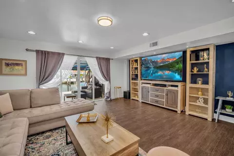 Undisclosed, Miami, FL 33181