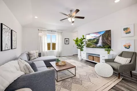 s kingfisher ln, Fayetteville, AR 72701