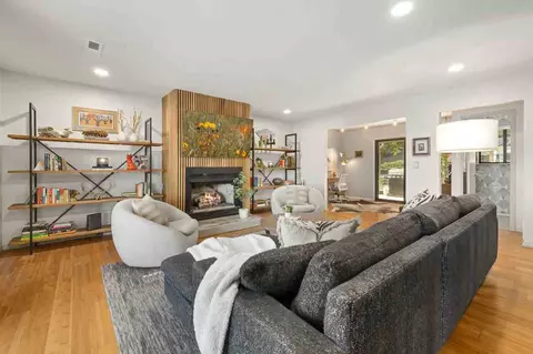 w loren cir, Fayetteville, AR 72701
