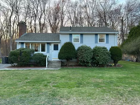 54 Harrington Rd, Framingham, MA 01701