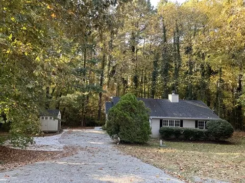 5445 Mercedes Dr, Cumming, GA 30041