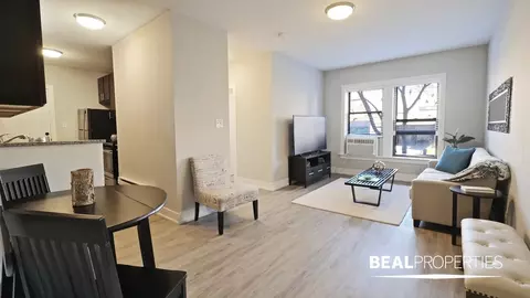 701 W Brompton Ave #703-12-1, Chicago, IL 60657