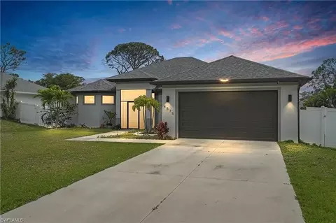 4575 Catalina Ln, Bonita Springs, FL 34134