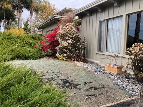 915 Brittany Rd, Encinitas, CA 92024 photo 2