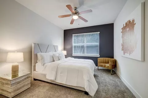 pelham dr, Houston, TX 77019