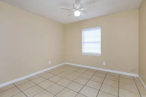 5901 S Dale Mabry Hwy #B, Tampa, FL 33611