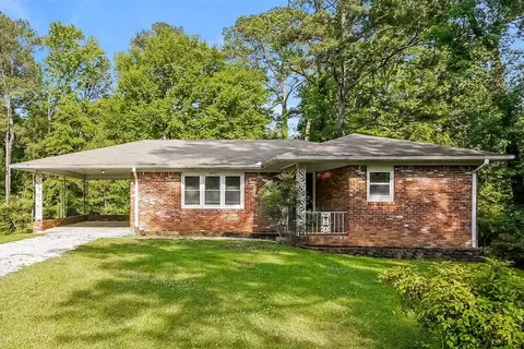 2415 Rose Ln, Bessemer, AL 35022