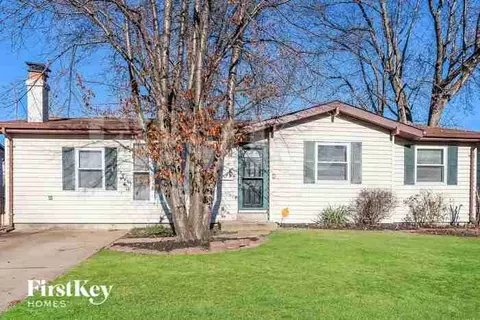 525 Lula Dr, Florissant, MO 63031