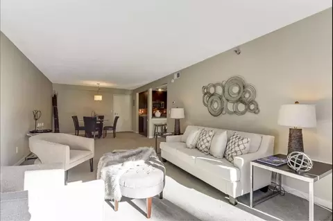 48 Groveland Ter, Minneapolis, MN 55403
