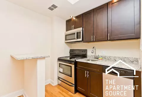 1430 N Dearborn St #314, Chicago, IL 60610