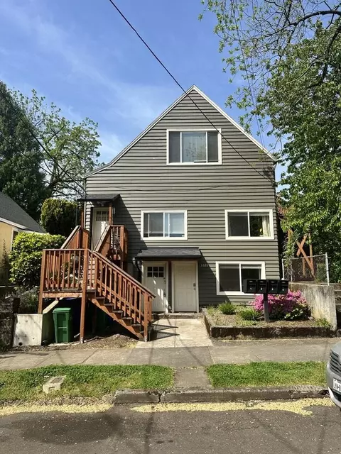 3625 SE Taylor St #1, Portland, OR 97214