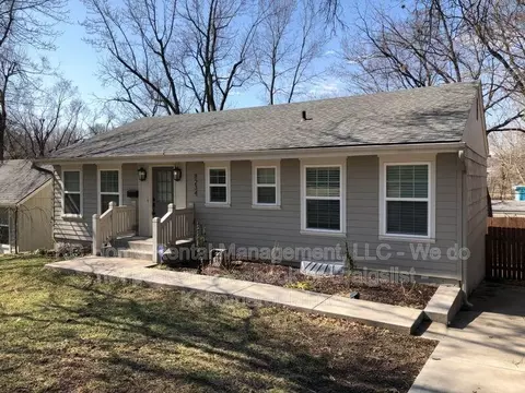 8234 Main St, Kansas City, MO 64114