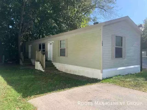 8725 Wabash Ave #140, Terre Haute, IN 47803