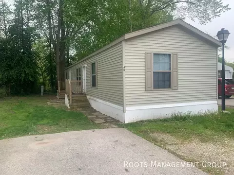 8725 Wabash Ave #140, Terre Haute, IN 47803