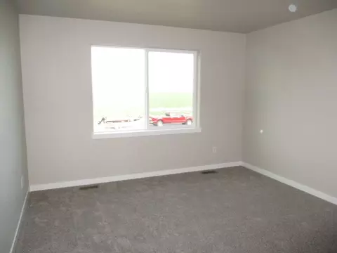 513 Hillsview Dr, Berthoud, CO 80513 photo 9