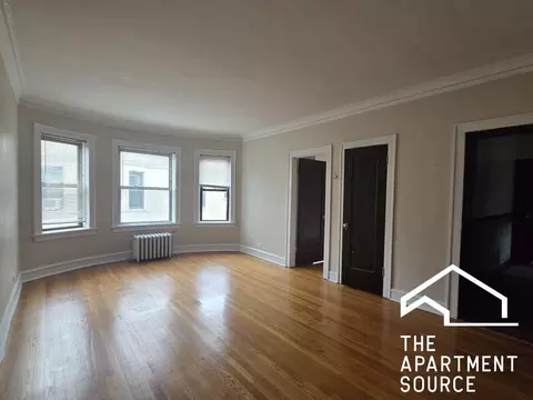 4527 N Paulina St #3B, Chicago, IL 60640