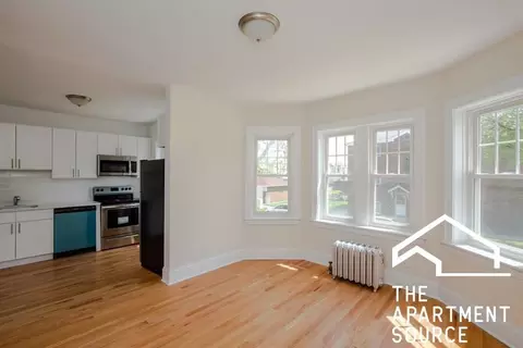 1941 Kenilworth Ave #4S, Berwyn, IL 60402