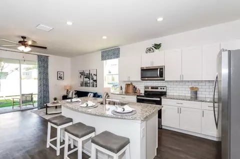 11803 Mountain Retreat Ln, Riverview, FL 33569
