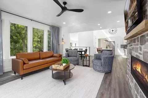 dearhurst rd, Rogers, AR 72756