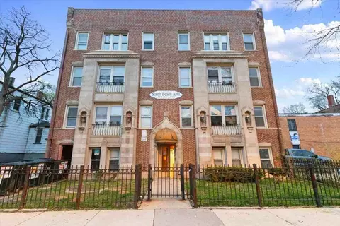 7827 S South Shore Dr #408, Chicago, IL 60649