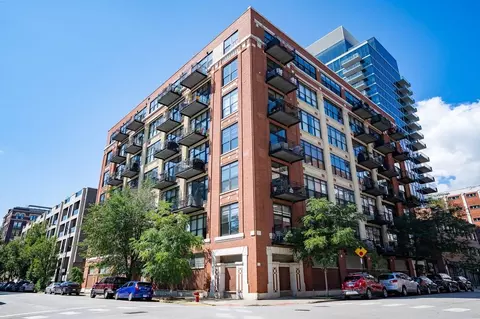843 W Adams St # 406, Chicago, IL 60607