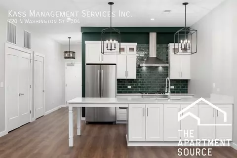 720 N Washington St #204, Naperville, IL 60563