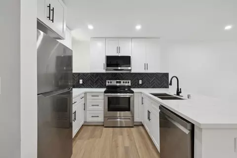 17000 Burbank Blvd #110, Los Angeles, CA 91316