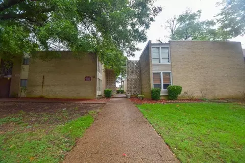 32 N Belvedere Blvd #10, Memphis, TN 38104