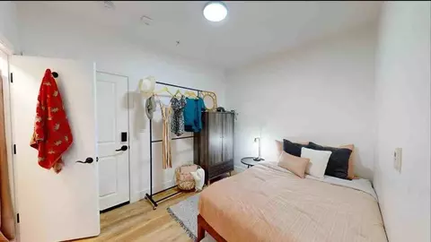 618 14th St, Oakland, CA 94612