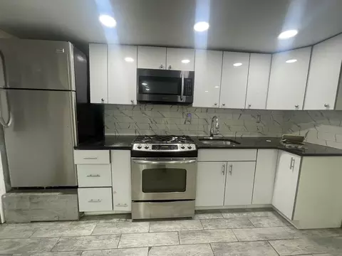 Undisclosed, New York, NY 10461