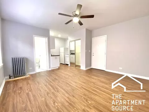 4241 N Kenmore Ave #204, Chicago, IL 60613