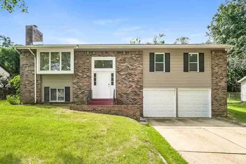 6950 Jamestown Way Dr, Florissant, MO 63033
