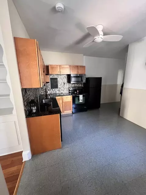 16 Leavitt St #2, Salem, MA 01970