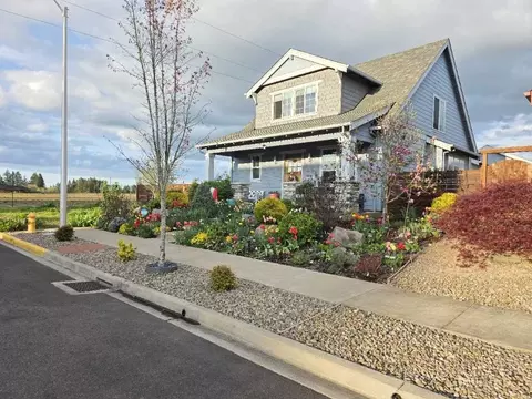 3844 NE Joel St, Mcminnville, OR 97128