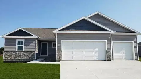 4675 172nd Way, Urbandale, IA 50323