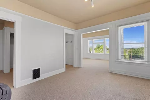 2320 SW Osage St, Portland, OR 97205