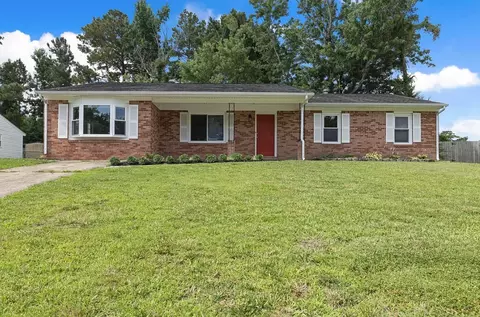 111 Thames Dr #1, Jacksonville, NC 28546
