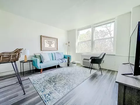 burnet ave, Cincinnati, OH 45219