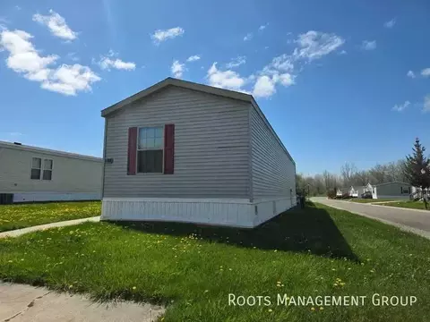 108 Ashford Dr #108, Flint, MI 48504