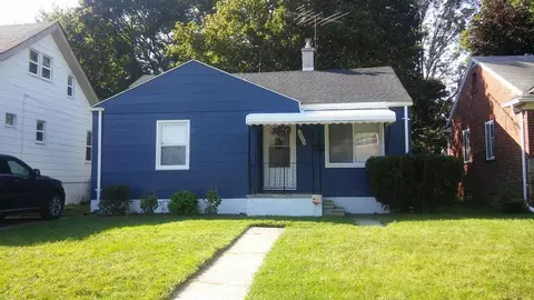 14912 Toepfer Dr, Eastpointe, MI 48021