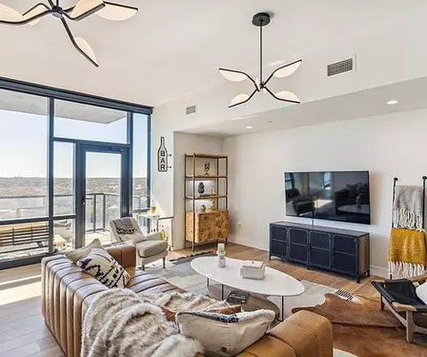 70 Rainey St #2C-7, Austin, TX 78701