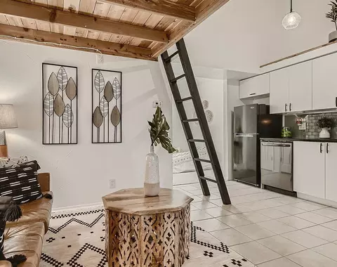 3018 S 1st St #2558, Austin, TX 78704