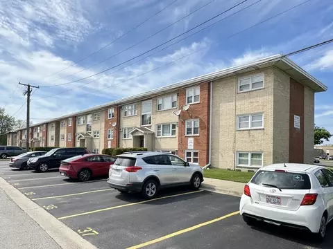 9610 Ivanhoe Ave #12, Schiller Park, IL 60176